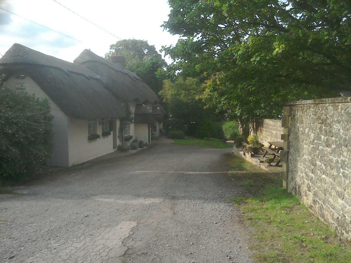 The Crown Inn Alvediston Zewnętrze zdjęcie