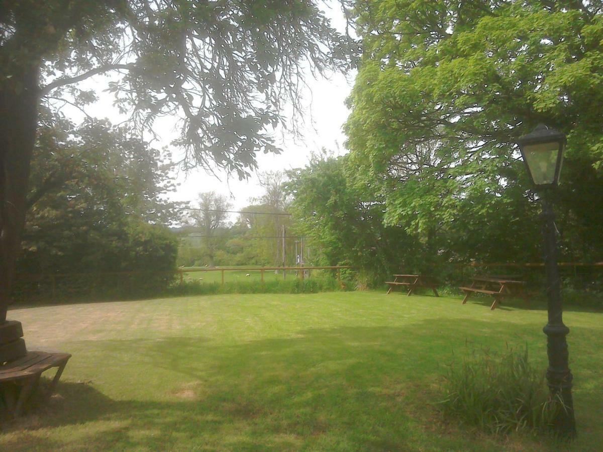The Crown Inn Alvediston Zewnętrze zdjęcie